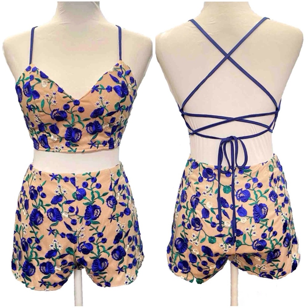 Beige blue green embroidered floral print crop top high waist short matching set
